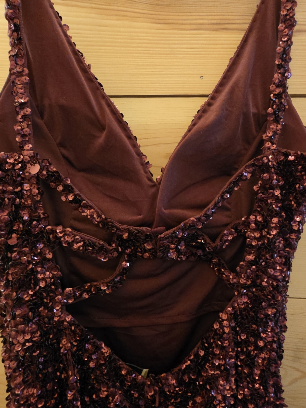 Sherri Hill Burgundy Sequin V-Neck Mini Dress - Picture 4 of 6